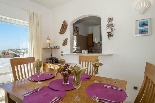 Seaview Apartment R