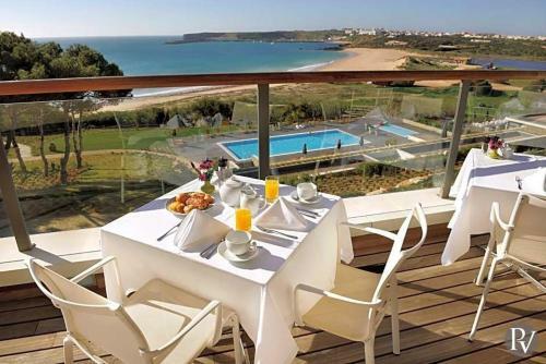 Sagres Villa Sleeps 2 Pool Air Con Wifi
