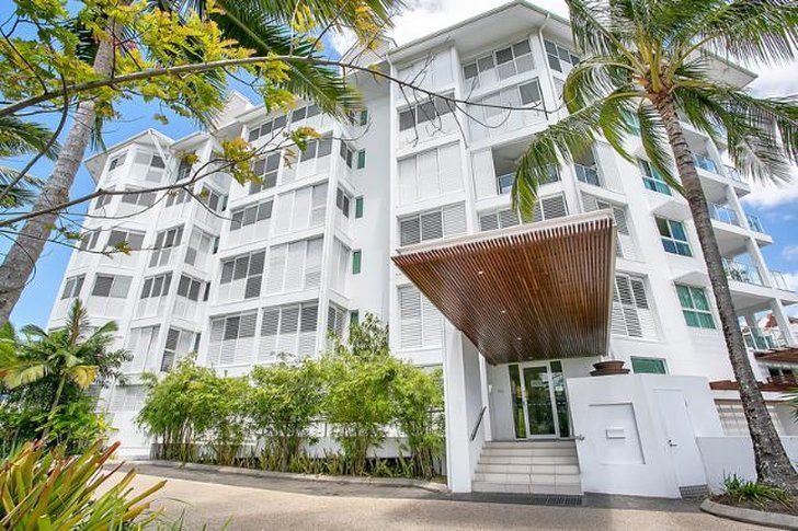 Hotel 201 Lake Street Apartments
