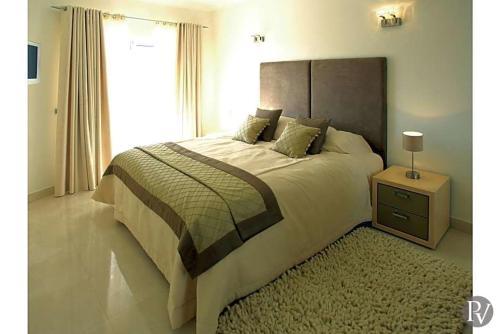 Salema Villa Sleeps 6