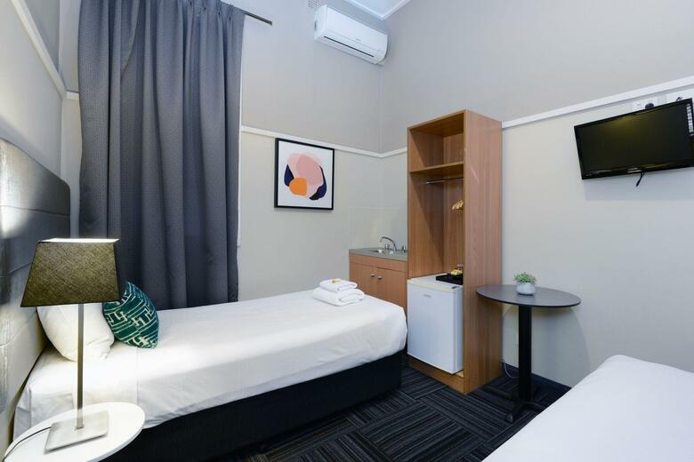 Hotel Macleay Lodge