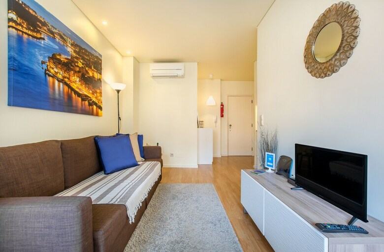 Apartamento Charming Flat @ Trindade I