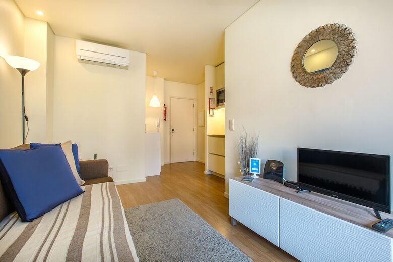 Apartamento Charming Flat @ Trindade I
