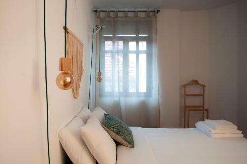 Vintage Note Apartment In Porto By Cozzy Homes
