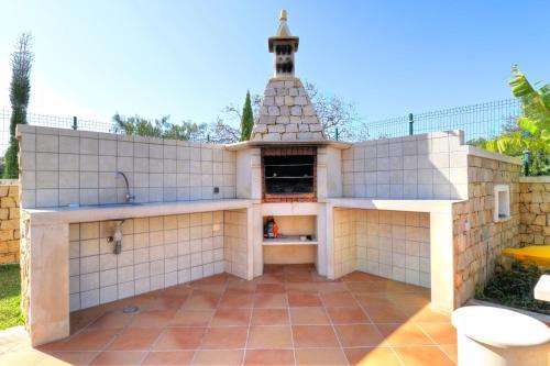 Guia Villa Sleeps 10 Pool Air Con Wifi