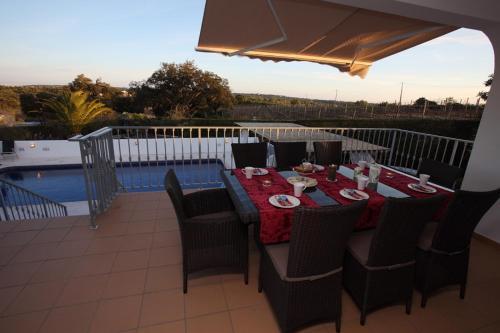 Villa Os Pinheiros