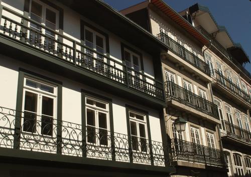 Cam�es Apartments