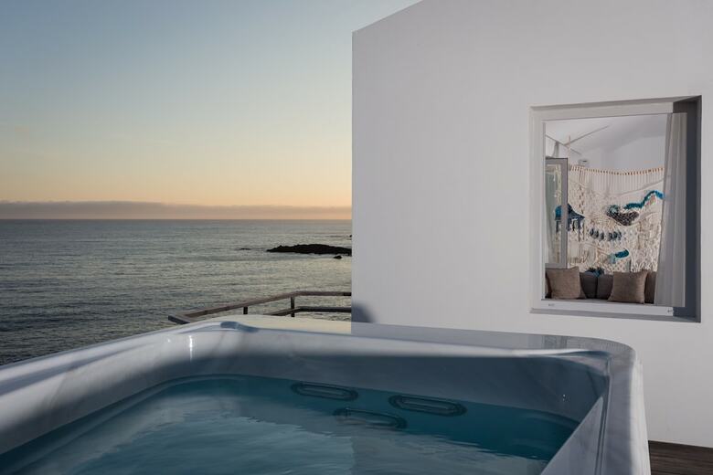 Hotel White Exclusive Suites & Villas
