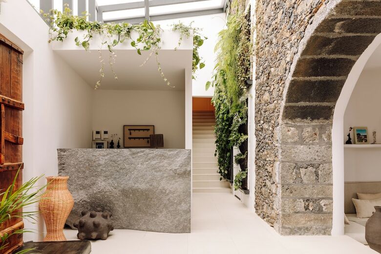 Hotel White Exclusive Suites & Villas
