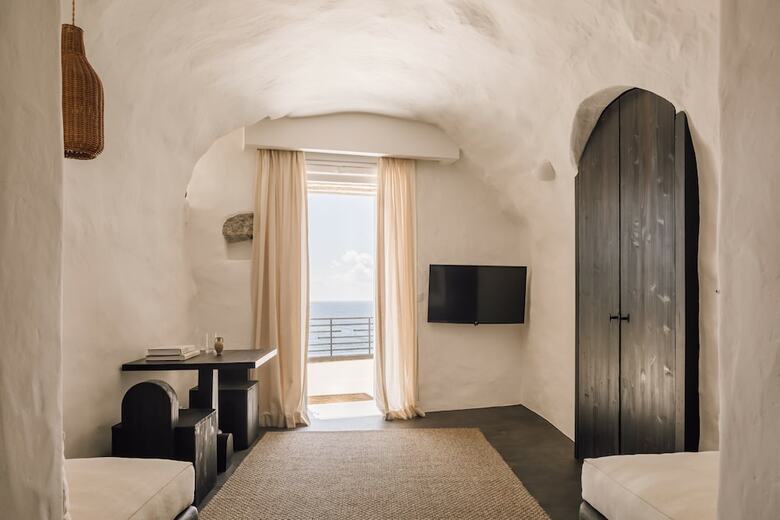 Hotel White Exclusive Suites & Villas