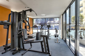 Hotel Quest Spring Hill Serviced Apt