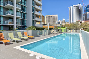 Hotel Quest Spring Hill Serviced Apt