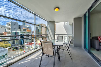 Hotel Quest Spring Hill Serviced Apt