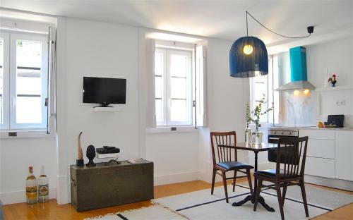 Ama Apartments