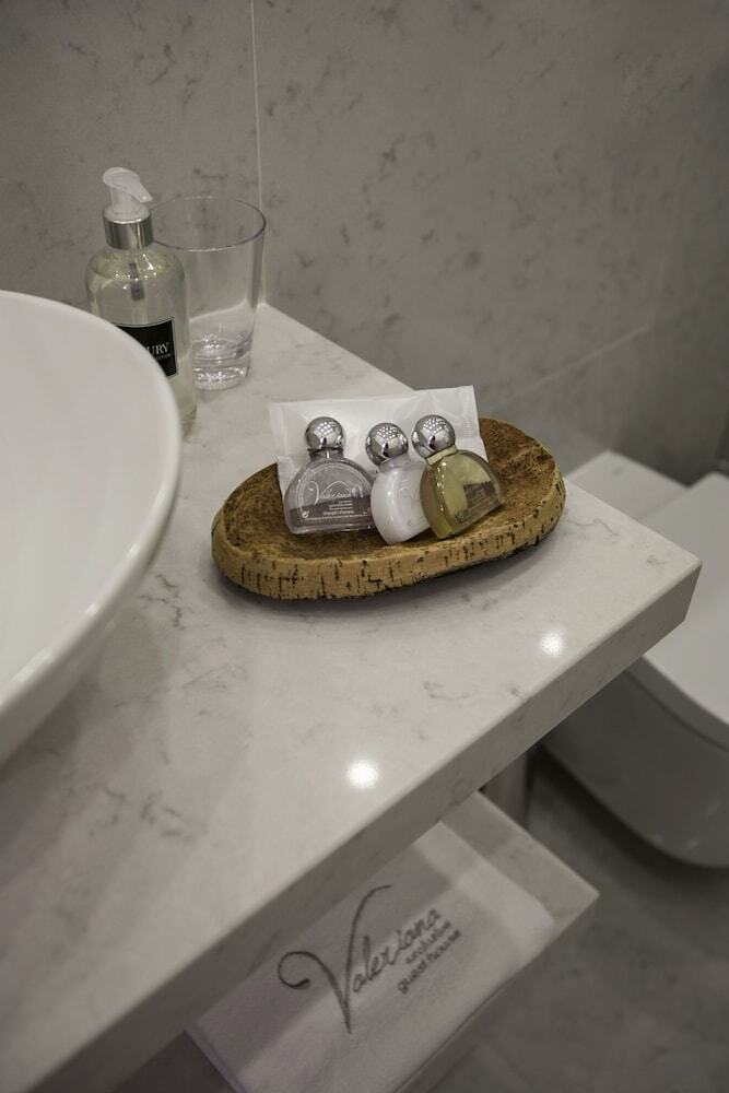 Bed & Breakfast Valeriana Exclusive Guesthouse