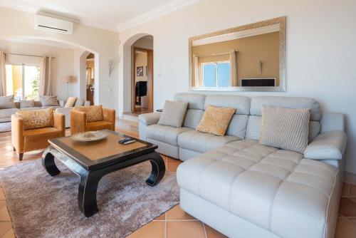 Designed Villa By Hr Madeira