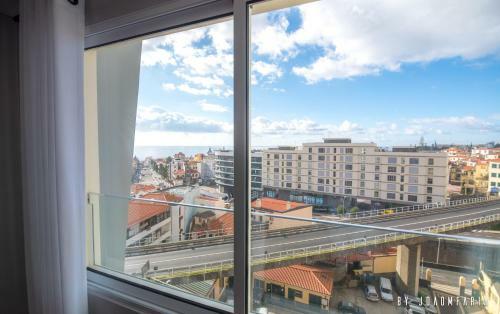Mlv Uptown Apartments