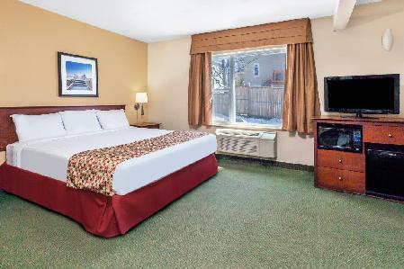 Super 8 Campbellton Hotel