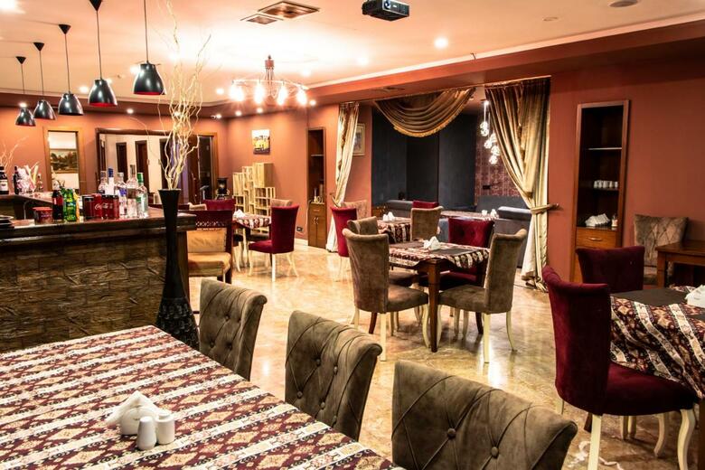 Atropat Hotel