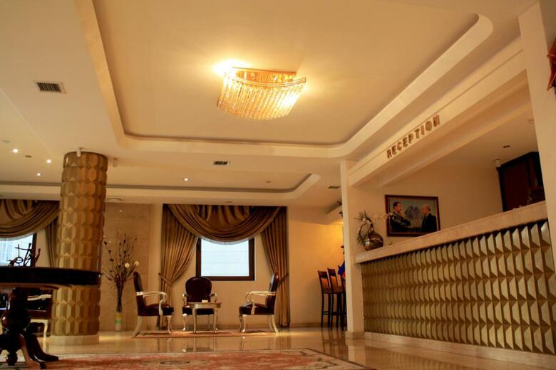 Atropat Hotel