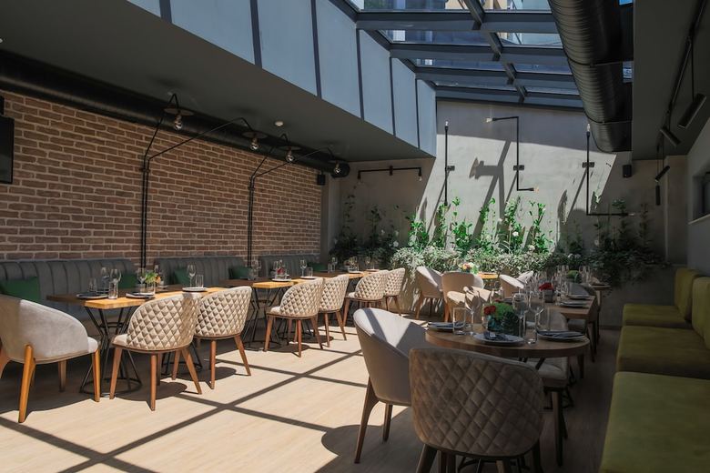 Reverence Hotel