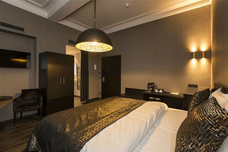 Hotel Harmony