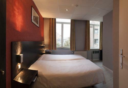 Alpha Hotel