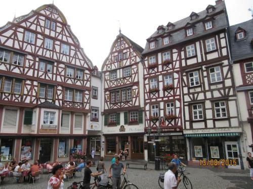 Apartamento Ferienwohnung "edeltrud Deluxe Moselblick"