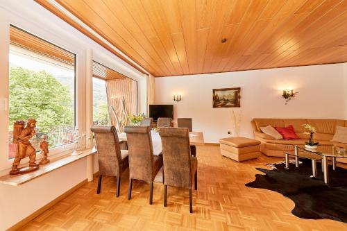 Apartamento Ferienwohnung "edeltrud Deluxe Moselblick"