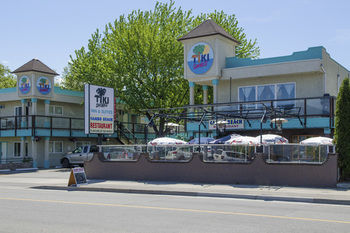 Hotel Tiki Shores Beach Motel Resort