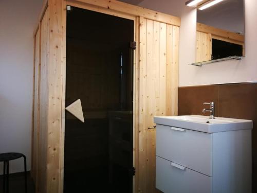 Ferienhaus Finja In Born