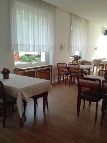 Hostal Pension Cecilie