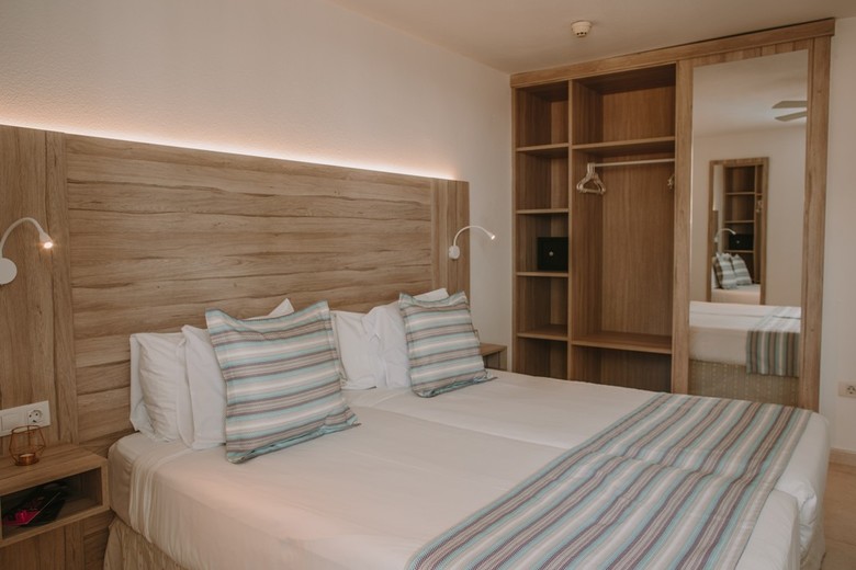 Apartamentos Playa Del Sol S�lo Adultos