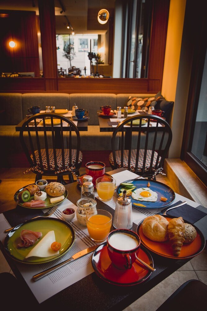 Henri Hotel D�sseldorf Downtown