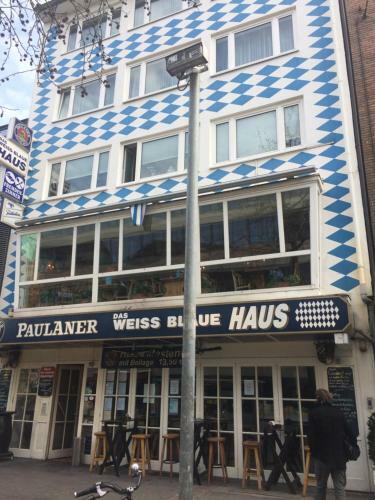 Hostal Das Weiss Blaue Haus