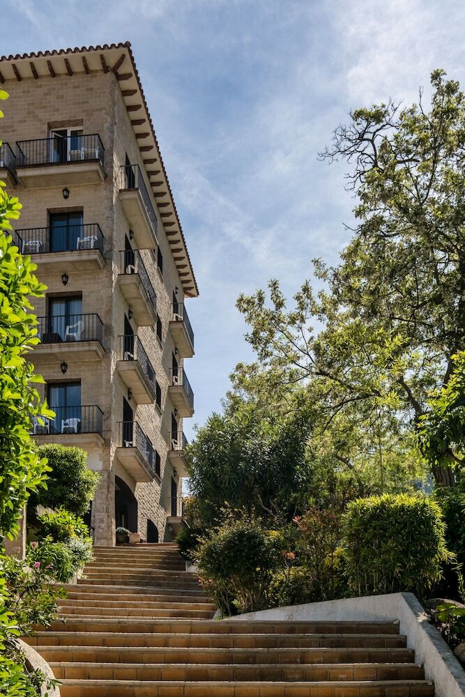Montjoi By Brava Hoteles