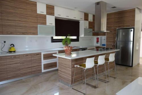 Deborah's Villa