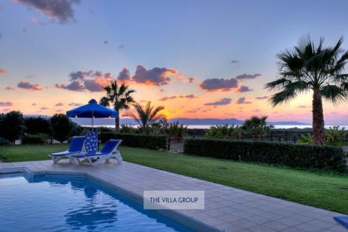 Villa 382