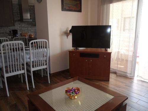 Apartamento Sunshine Apts, Two Bedroom , Free Internet, No 3
