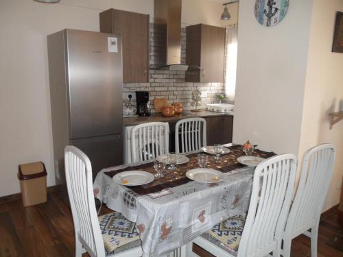 Apartamento Sunshine Apts, Two Bedroom , Free Internet, No 3