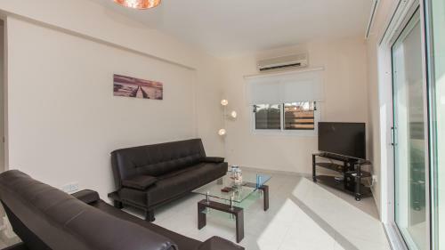 Rent Private Villa 364