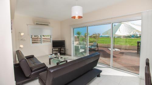 Rent Private Villa 364