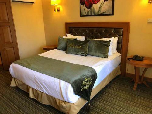 Hotel Oscar Boutique & Casino