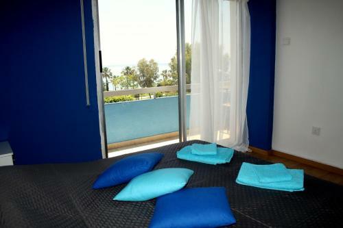 Blue Home Apartment