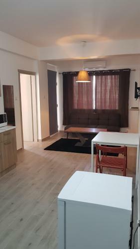 Mylos Court Apartments