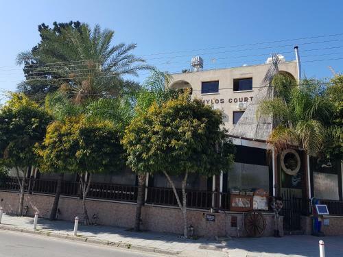 Mylos Court Apartments
