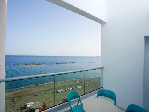 Apartamento Limassol On The Beach