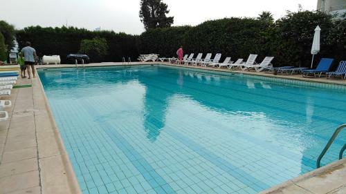 River Beach - 2 Bed Apartment With Large Terrace