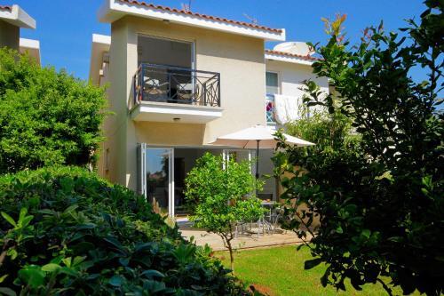 Periyiali Villa