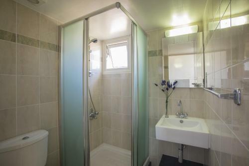 Apartamento Larnaca Sunshore Beachfront Suite